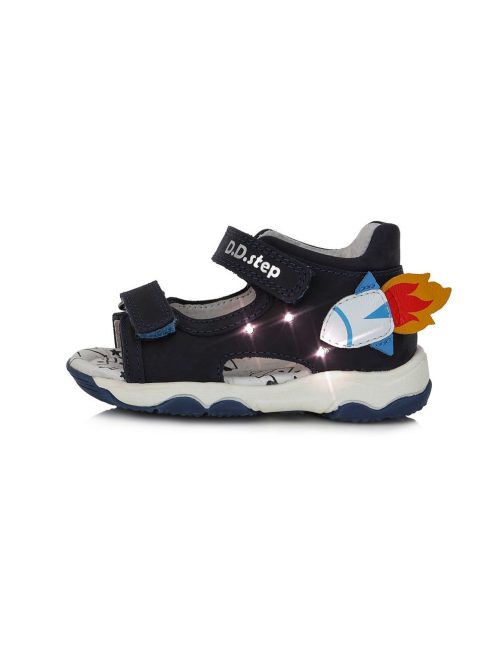 D.D.Step Kisfiú "világító" szandál 20-25